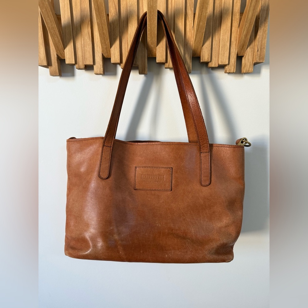 Parker clay leather Tote w zipper in Chestnut Brown